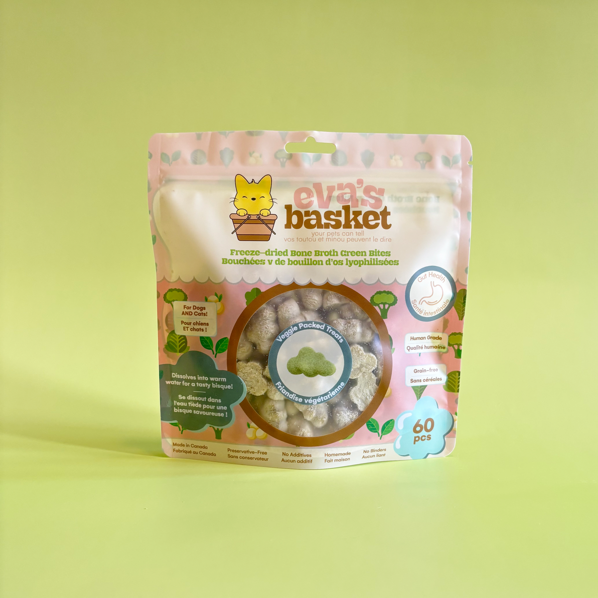 Green freeze-dried vegetable bone broth cloud treats for dogs and cats by Eva's Basket
